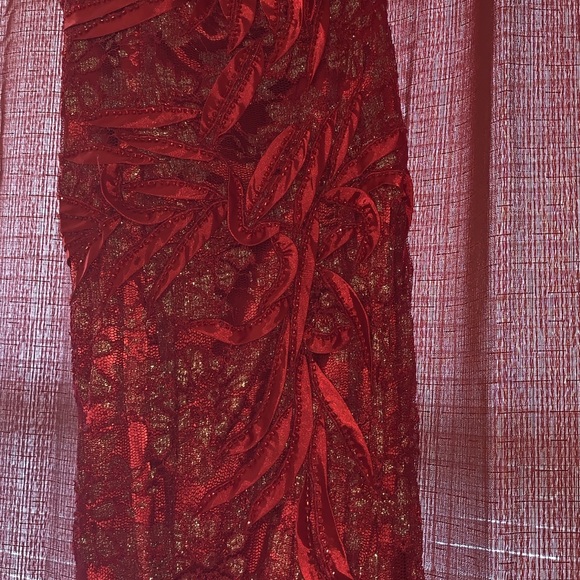 Ball gown 4 sell - Picture 3 of 3